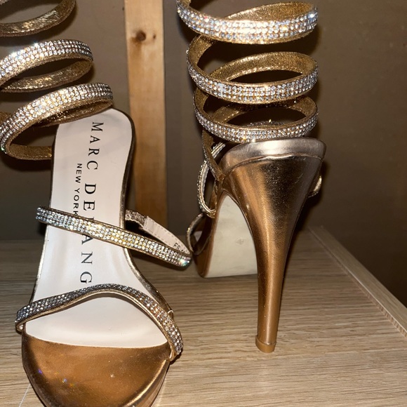 Marc DeFang Heels Size 6 - Picture 4 of 5